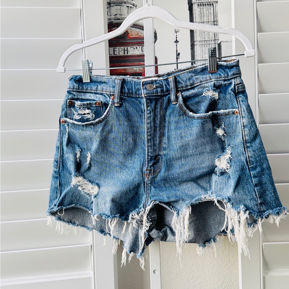 Abercrombie & Fitch. Size 28. Distressed Light Blue Denim Shorts